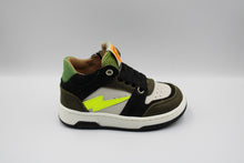 Poldino eerste sneakertje Sottobosco