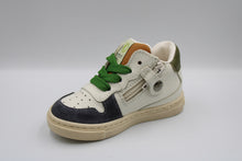Rondinella eerste sneakertje Avio