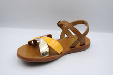 Pom d'Api sandaal plagette oro camel orange