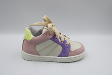 Romagnoli eerste sneakertje lila