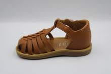 pom d'api eerste gesloten sandaaltje cuero