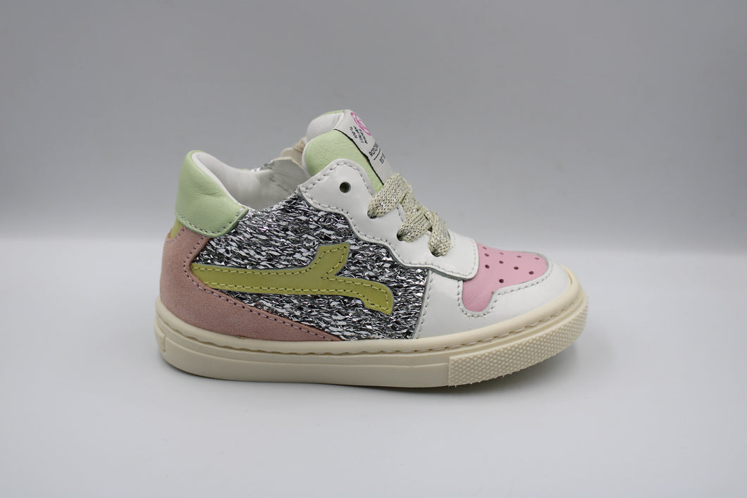 Rondinella eerste sneakertje Vernice