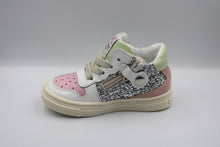 Rondinella eerste sneakertje Vernice