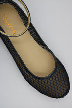 confetti ballerina ocean