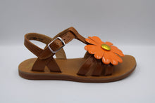 Pom d'Api sandaal big flower camel