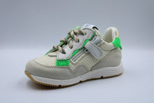 ocra eerste runnertje yoghurt met fluogroene accenten