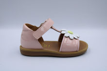 pom d'api eerste sandaaltje pink met bloem