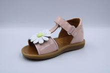 pom d'api eerste sandaaltje pink met bloem