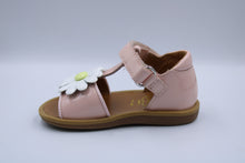 pom d'api eerste sandaaltje pink met bloem