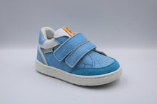 Poldino eerste sneakertje Azzuro