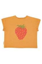 Piupiuchick T-shirt - Camel with strawberry print