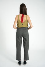 Sisters Department Top with v-neck - Olive green with "choreographer" print