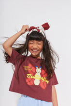 wynken cropped bon bon tee - bench red butterfly