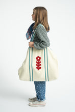 piupiuchick xl bag | ecru w/ embroidered red flower